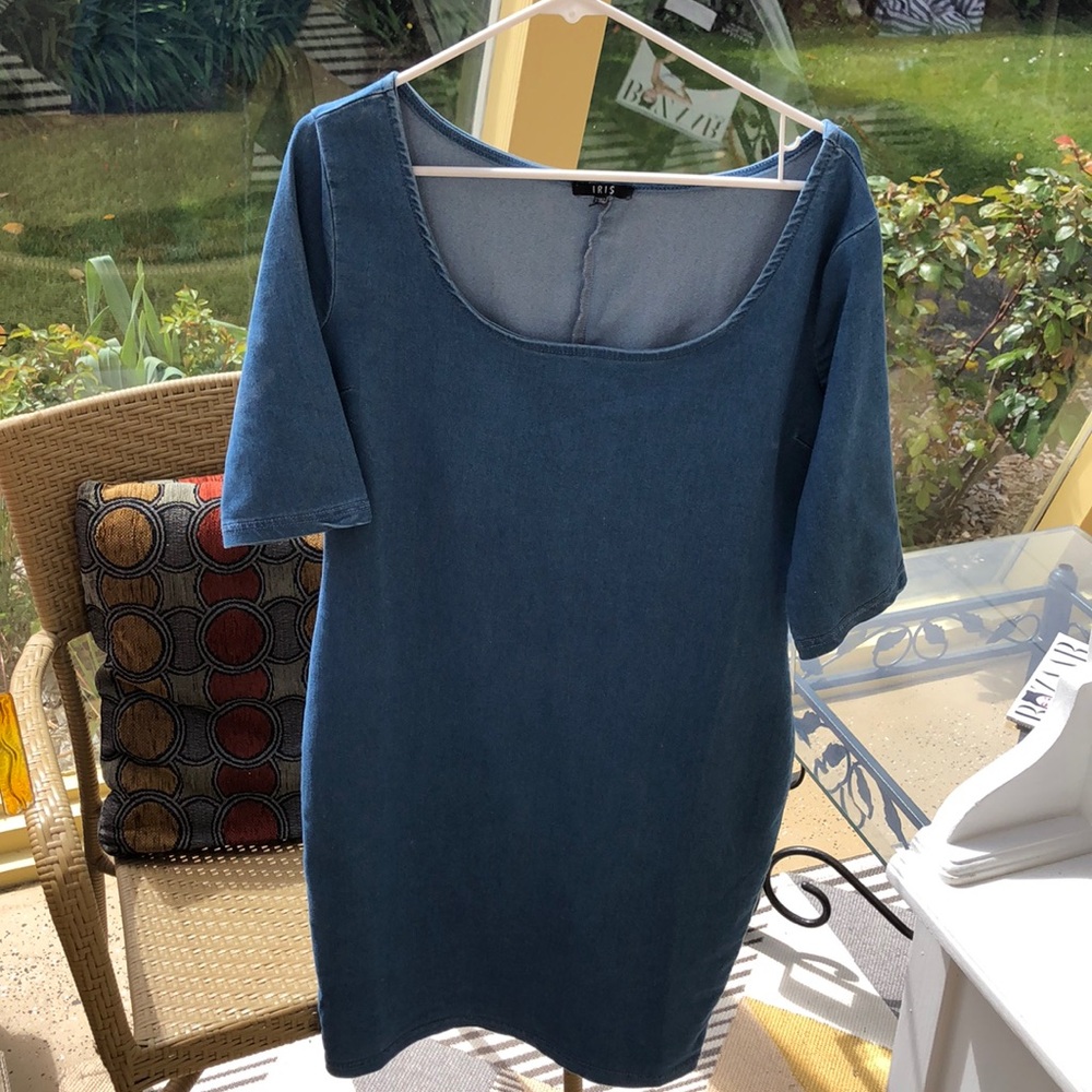 Blue bodycon dress